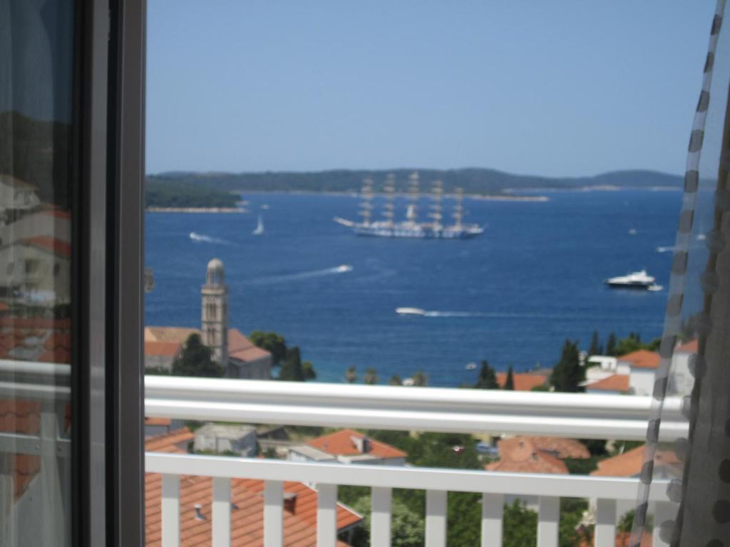 Apartments Kresic Hvar Town Exteriör bild