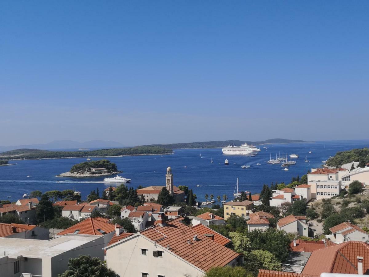 Apartments Kresic Hvar Town Exteriör bild